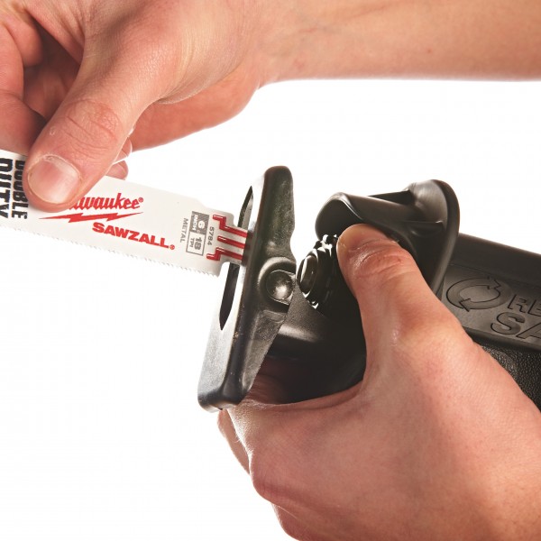 SSPE1300SX-PIŁA SZABLASTA