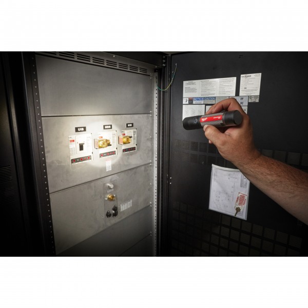 Latarka kieszonkowa USB L4 FMLED... Latarka kieszonkowa USB L4 FMLED...