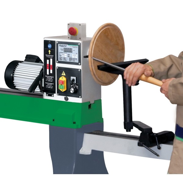 DB 1202 Tokarka do drewna