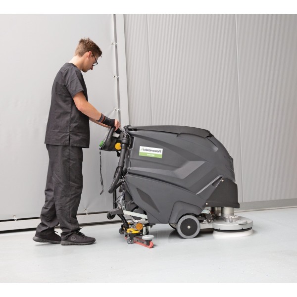 maszyna czyszcząca SSM 700