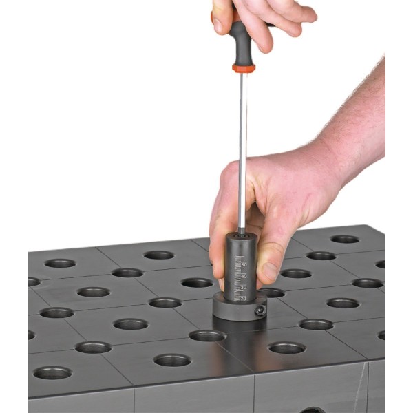 Śruba mocująca Vario na imbus Ø 16 mm