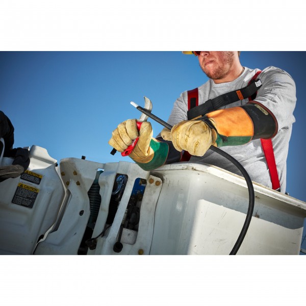 Nóż z zakrzywionym ostrzem