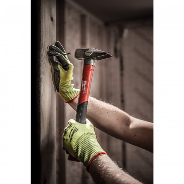 Młotek ślusarski z trzonkiem z włókna...