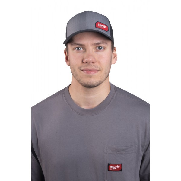 Czapka z daszkiem czarna z siatką STC BL