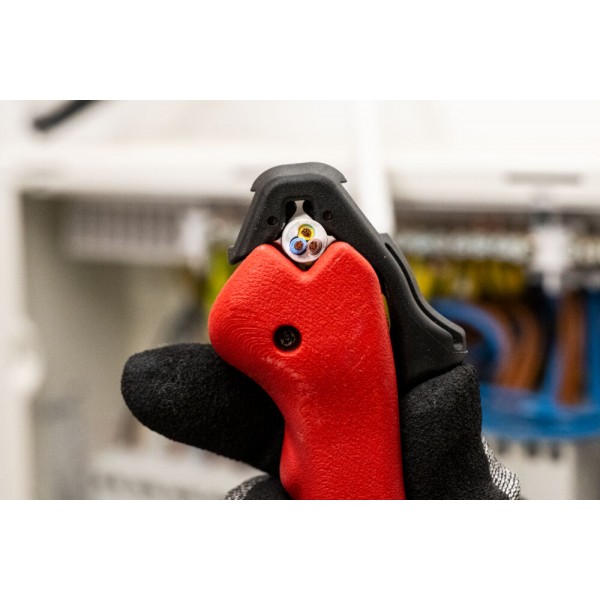 Ściągacz wielofunkcyjny do izolacji...