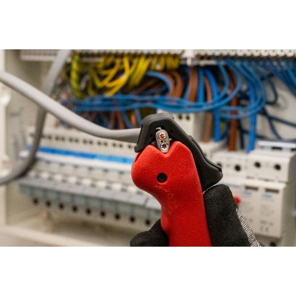 Ściągacz wielofunkcyjny do izolacji...