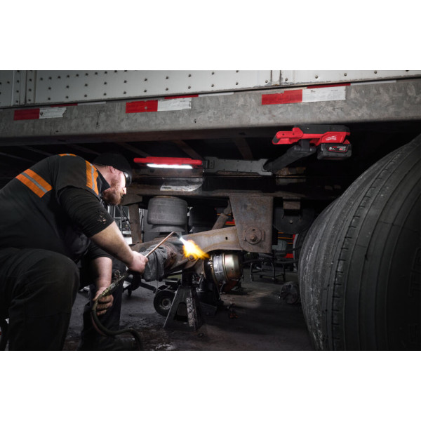 Lampa akumulatorowa na wysięgniku... Lampa akumulatorowa na wysięgniku...