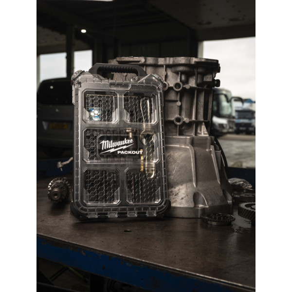 Zestaw gwintowników i narzynek 38...