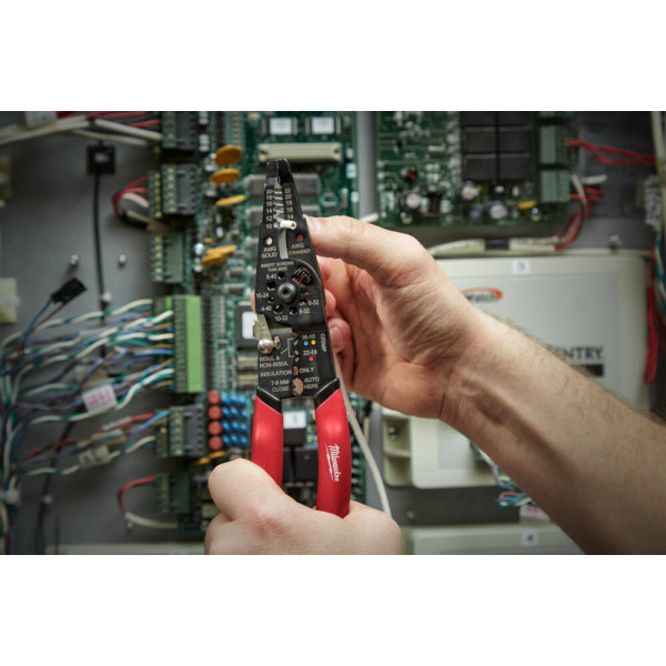 Ściągacz wielofunkcyjny do izolacji z...