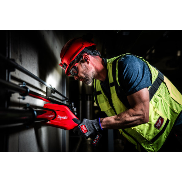 Obcinak akumulatorowy do rur ze stali...