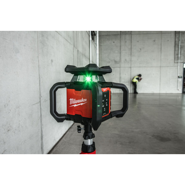 MILWAUKEE Niwelator o zasięgu 300m z...