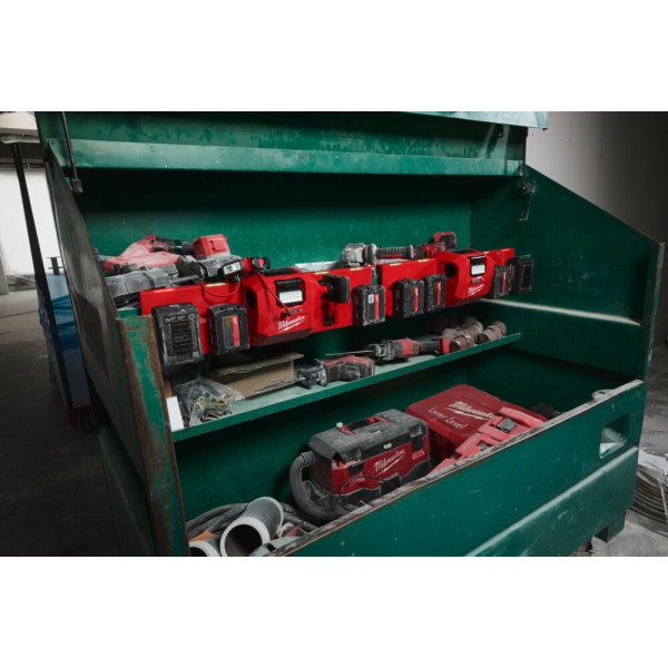 Milwaukee ładowarka M12-M18 GBC4 GANGBOX