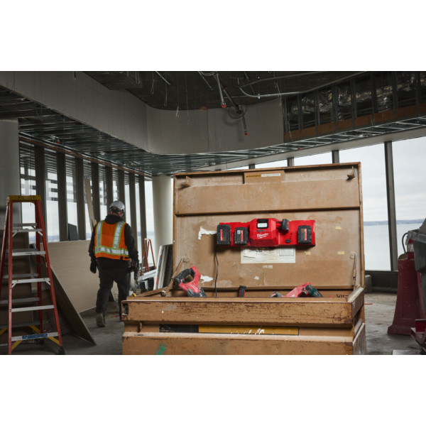 Milwaukee ładowarka M12-M18 GBC4 GANGBOX