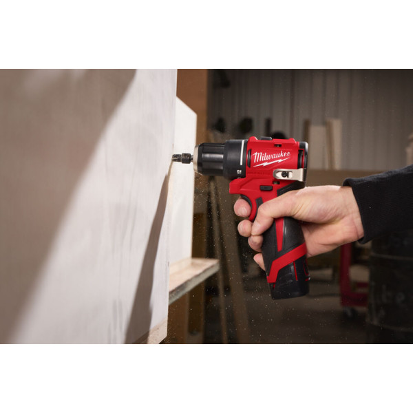 Milwaukee M12BLDDRC-202C...