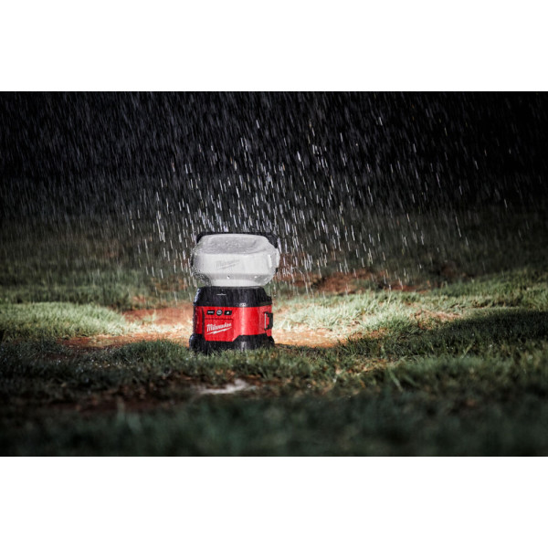 MILWAUKEE Reflektor akumulatorowy...