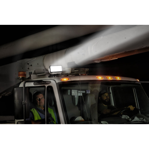 MILWAUKEE Reflektor akumulatorowy...